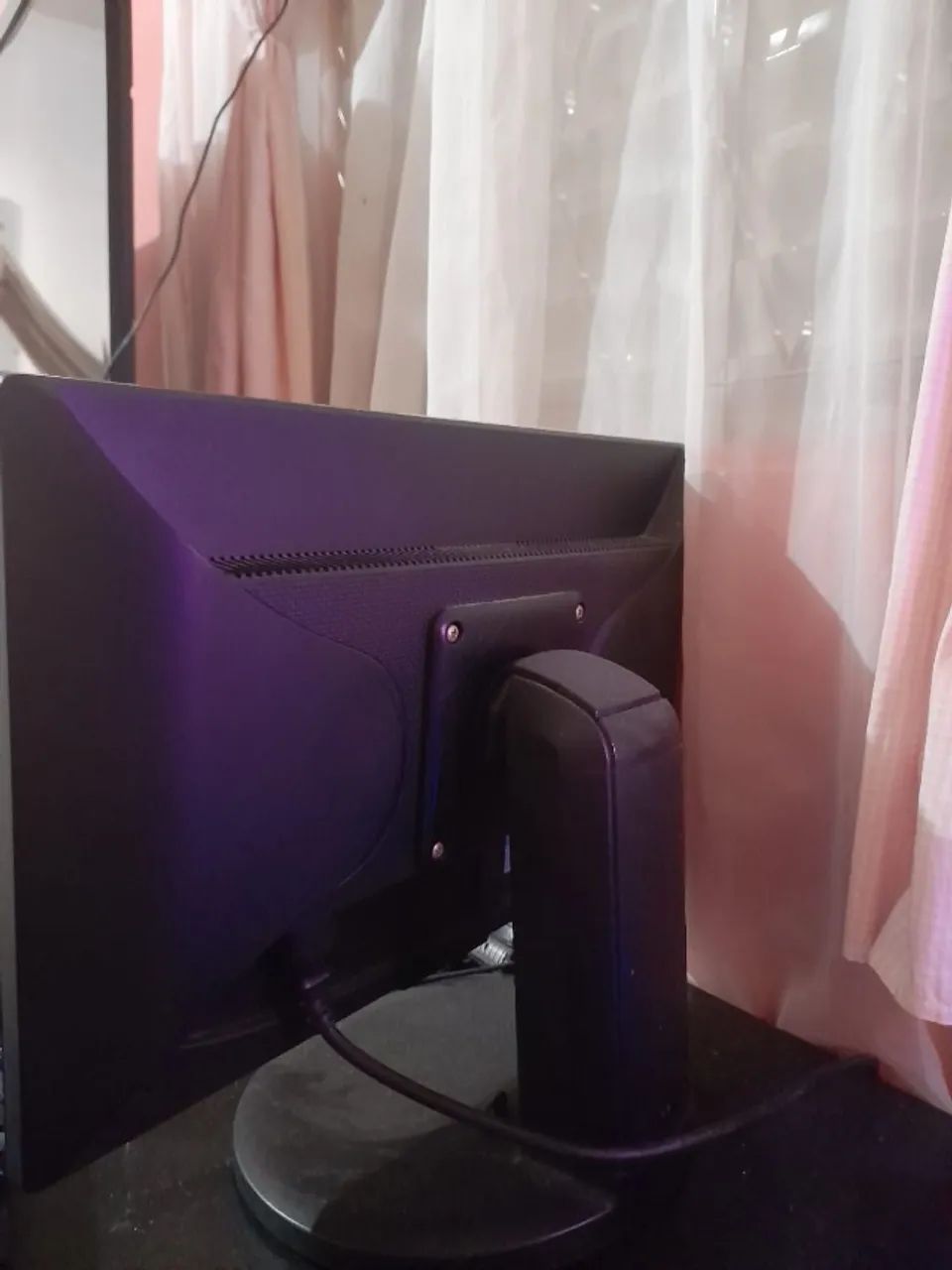 Monitor HP 18,5" HD - Ótimo estado - Foto 4