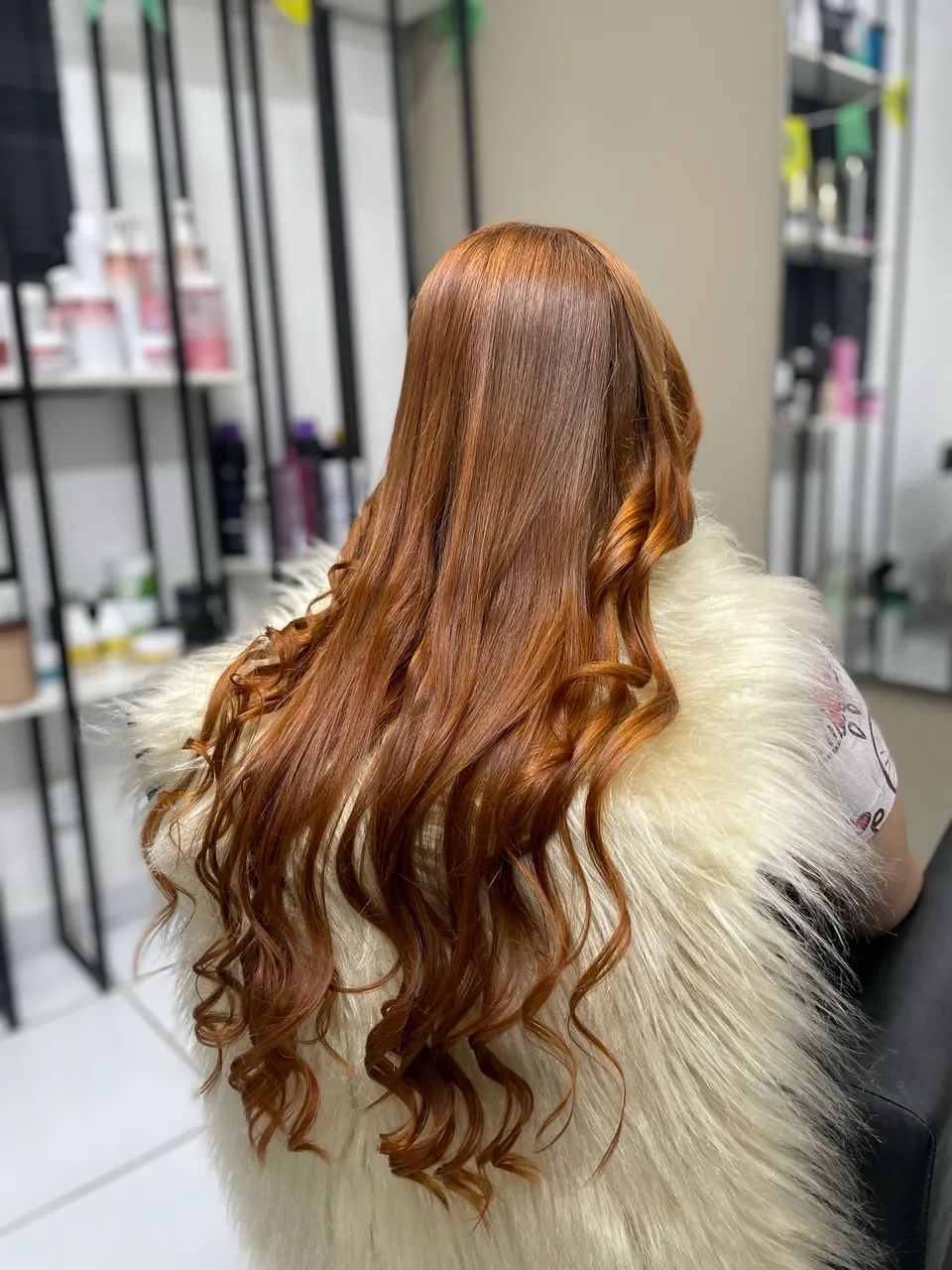 Vaga para cabeleireira em Studio de Beleza - Foto 2