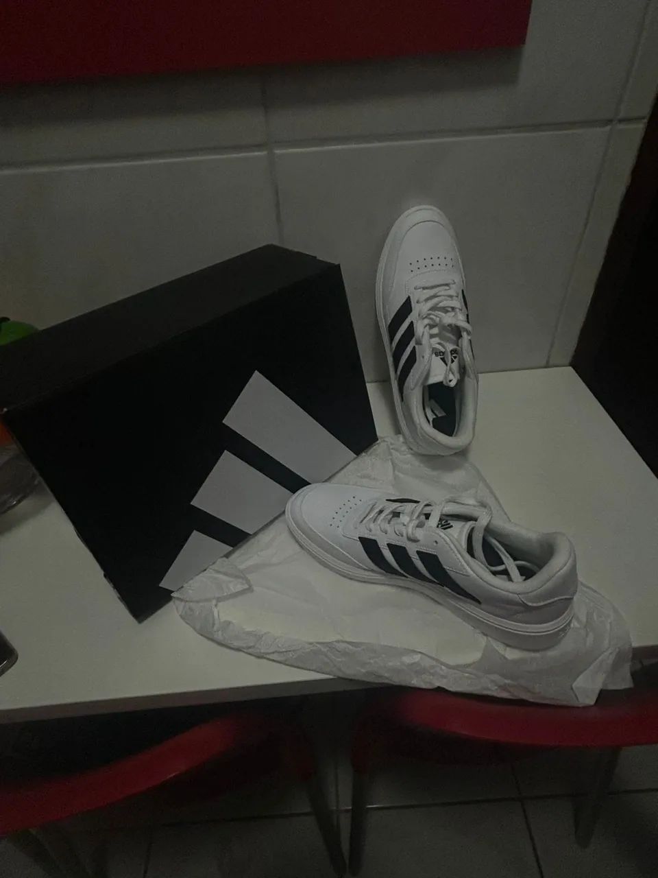 Tênis adidas.  - Foto 4