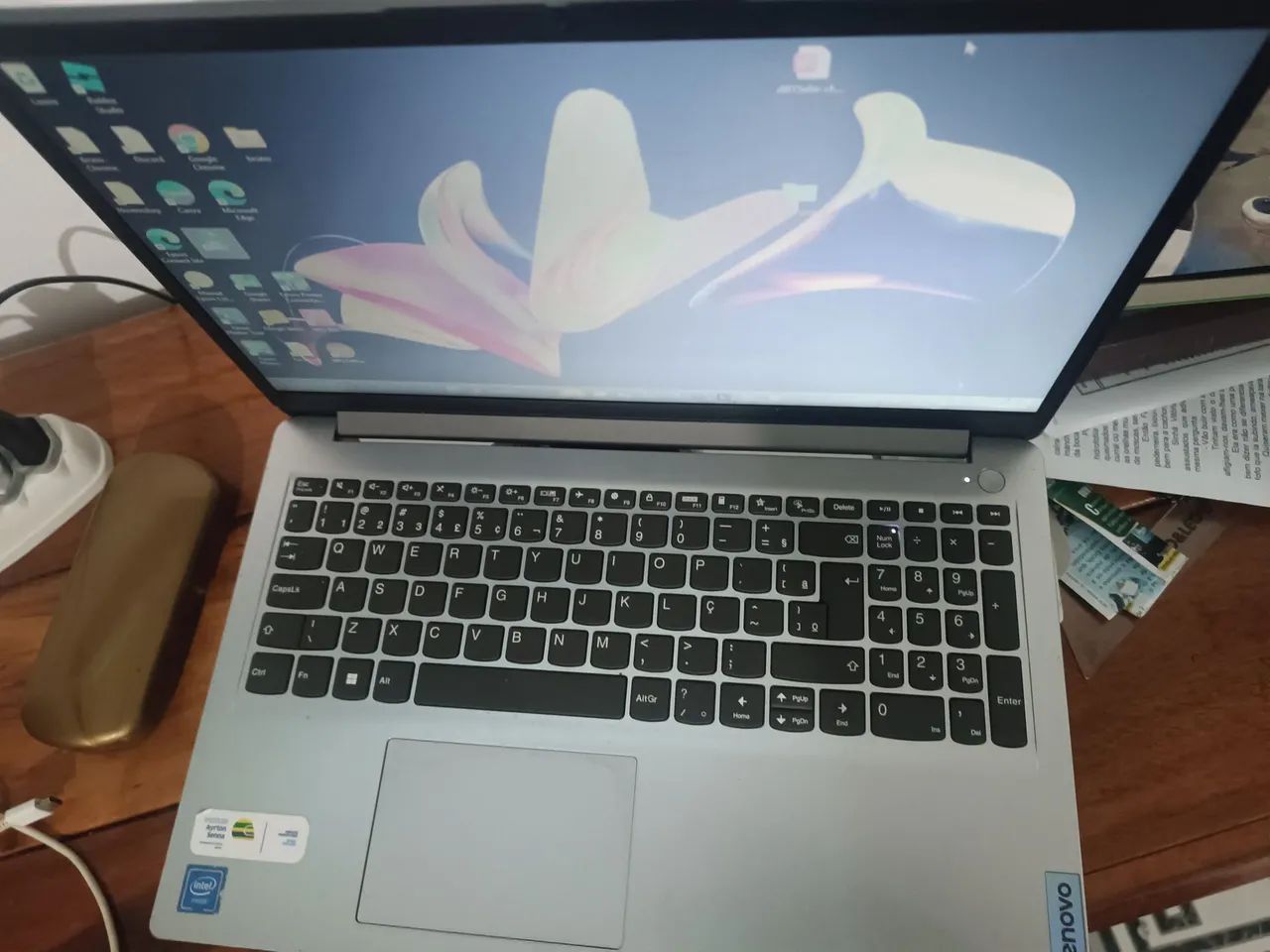 Notebook Lenovo  - Foto 2