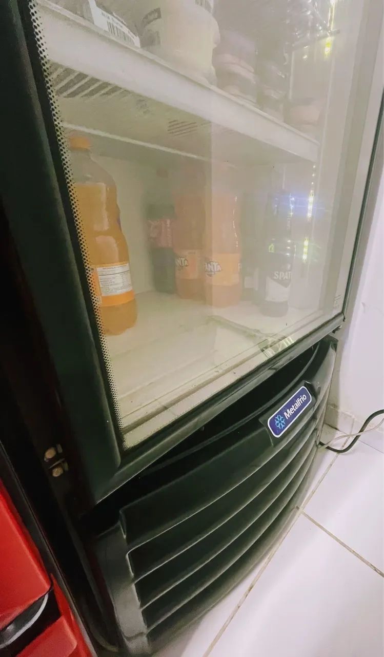 Geladeira expositora 127v - Foto 2