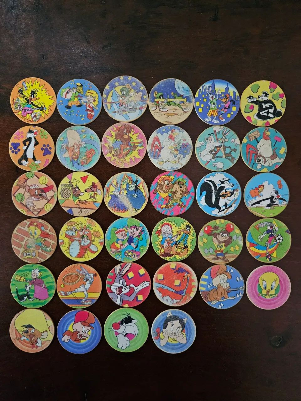 Lote tazos Looney Tunes 34un elma chips