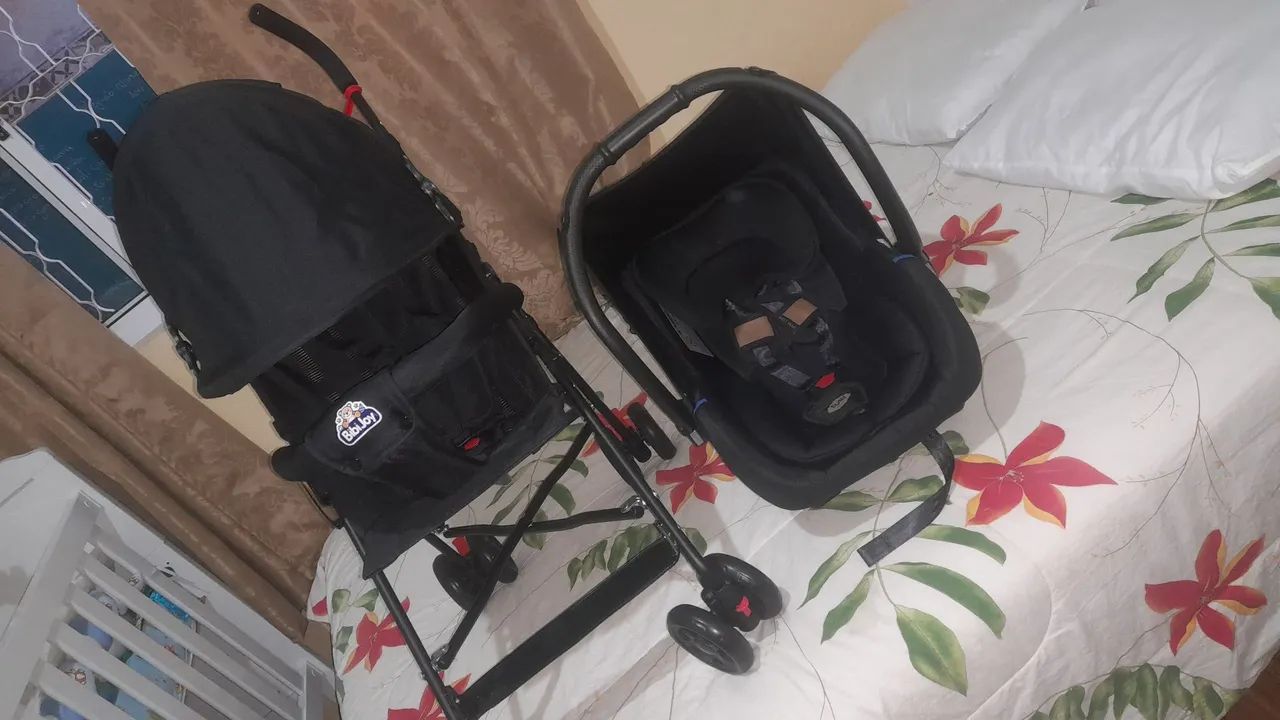 Carrinho guarda chuva e Bebe conforto novos  - Foto 2