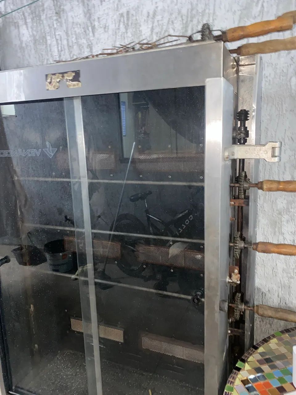 MÁQUINA DE ASSAR FRANGO