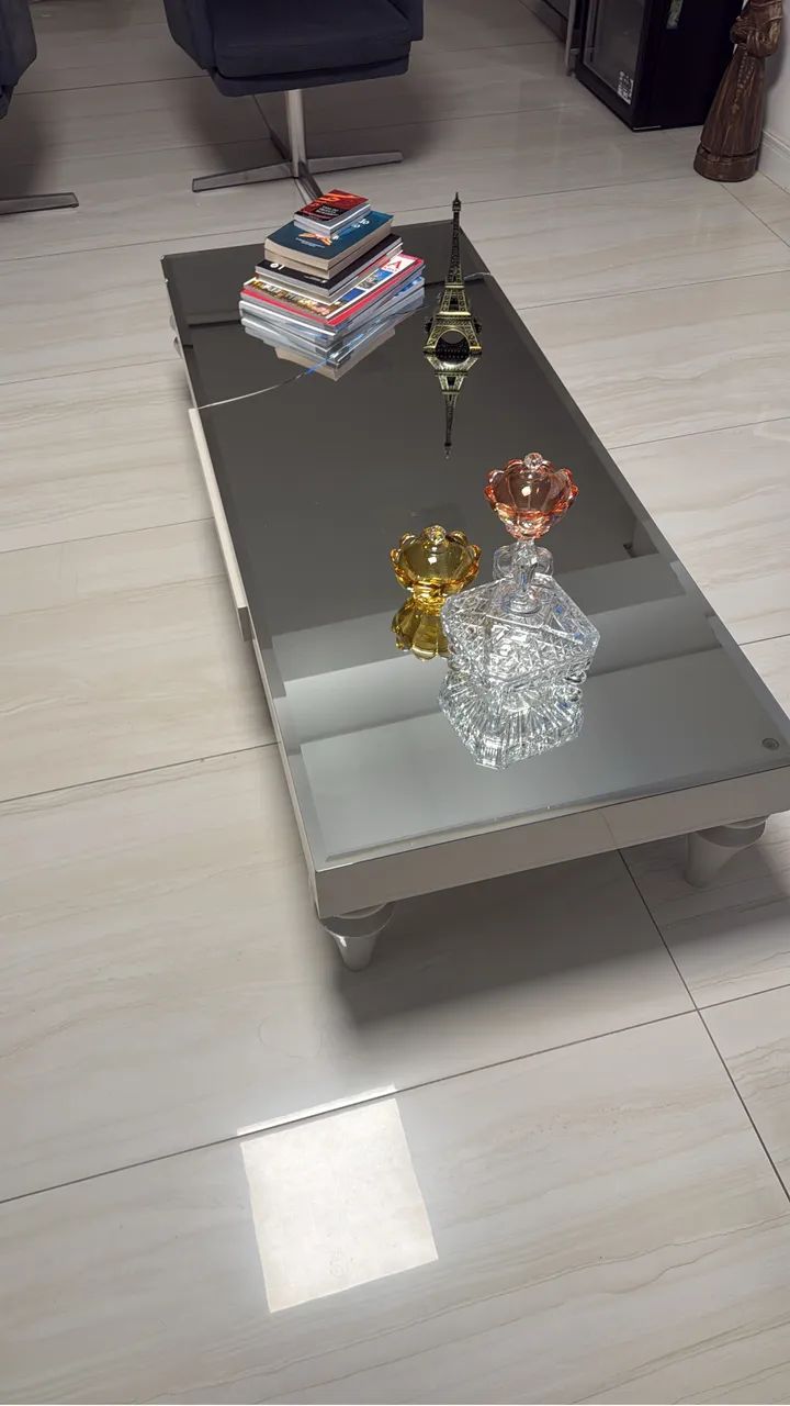 MESA DE CENTRO COM GAVETA - 1,45 x 0,50 - Foto 3