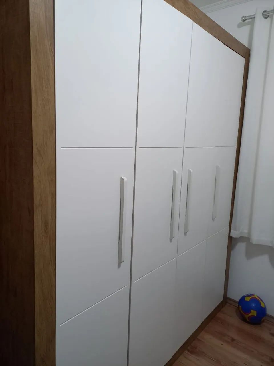 Guarda roupa infantil 4 portas com 4 gavetas - Foto 2