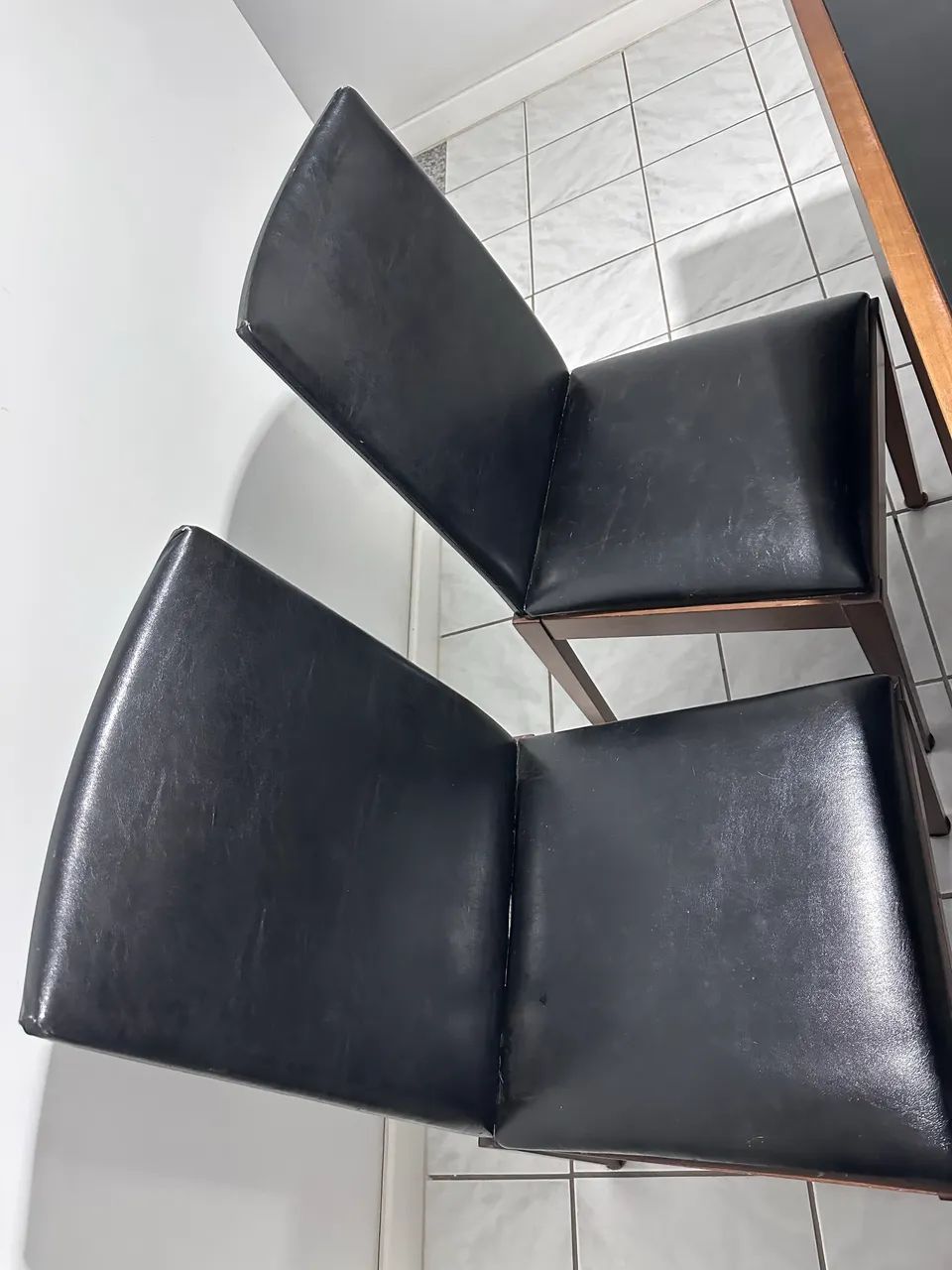 Mesa de jantar com 6 cadeiras!! - Foto 3