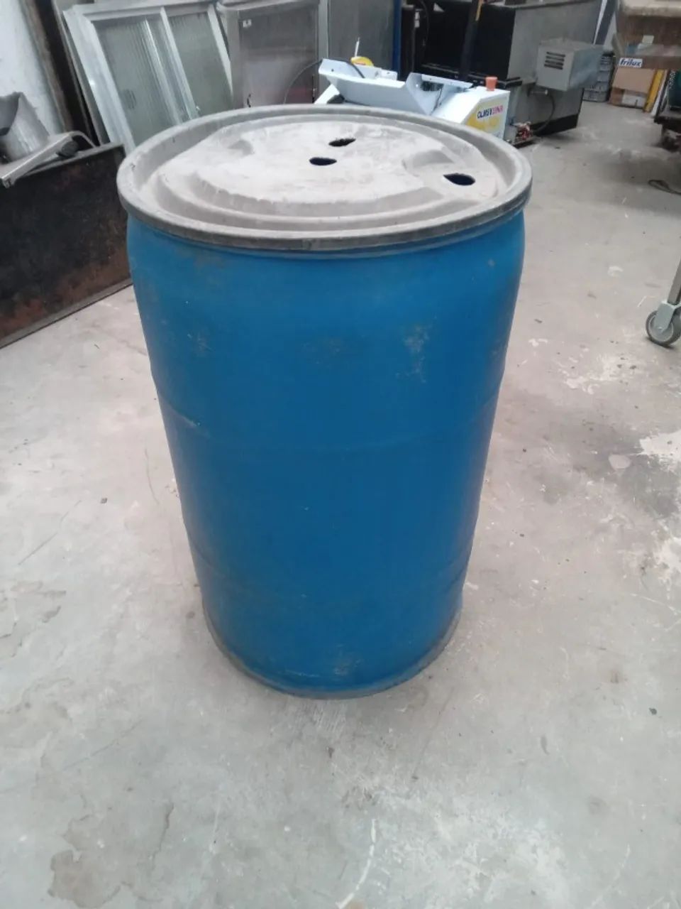 Barril 100 litros zul 
