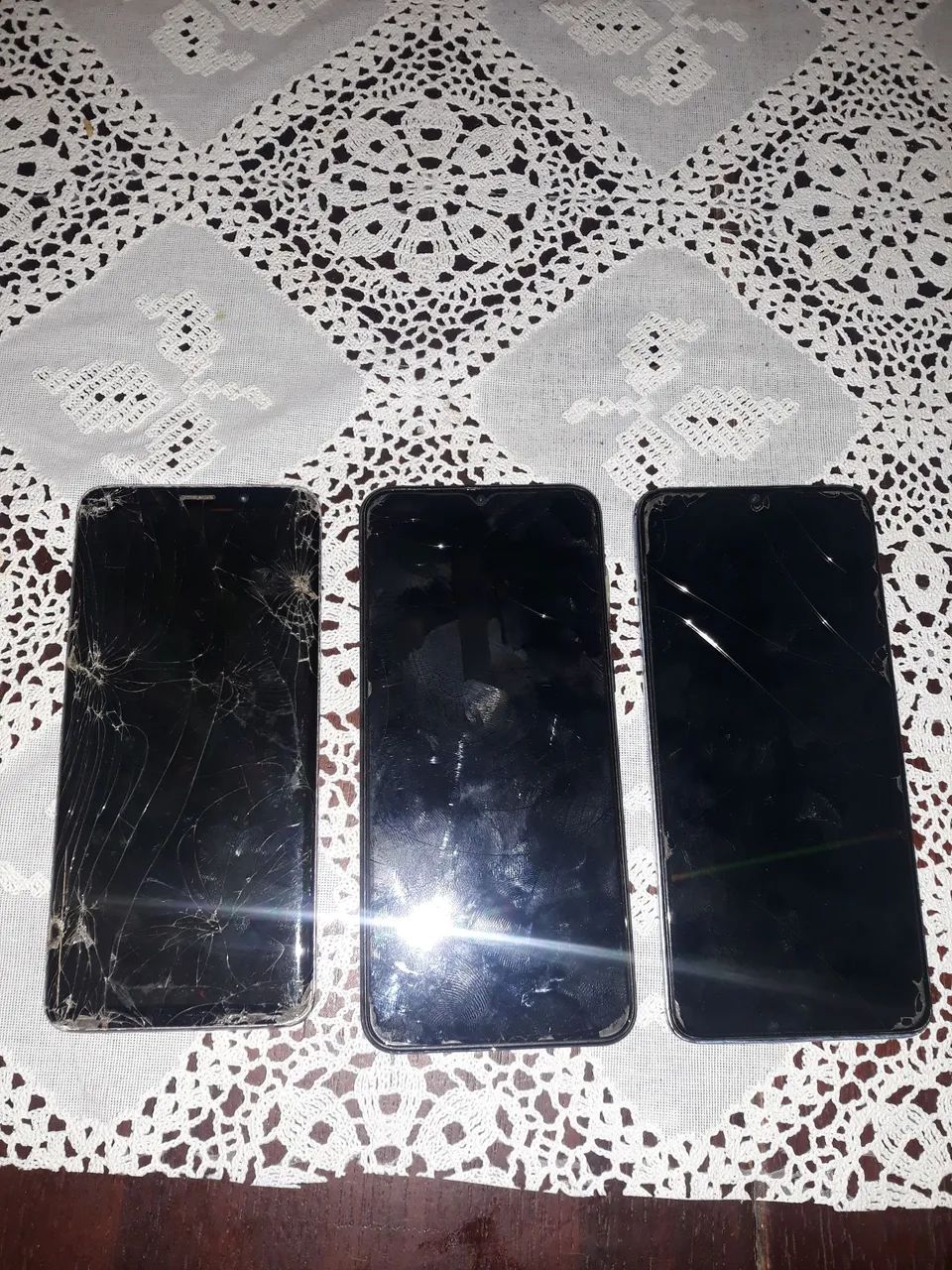Celular com defeito dando sinal retira peças  - Foto 2