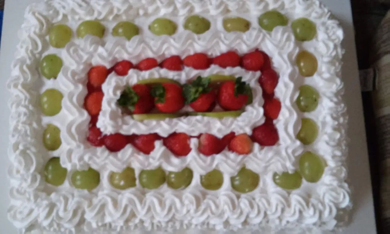 Torta de Frutas - Classica dos aniversários  - Foto 3