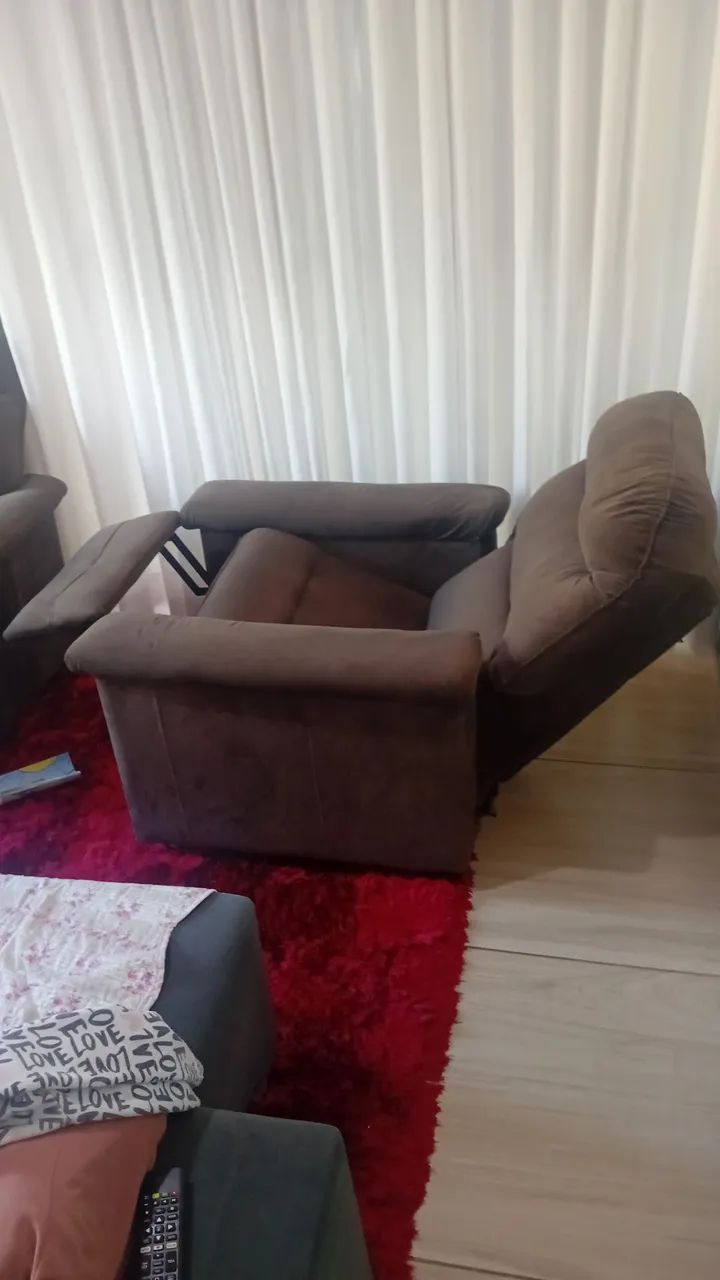 POLTRONA RECLINÁVEL 