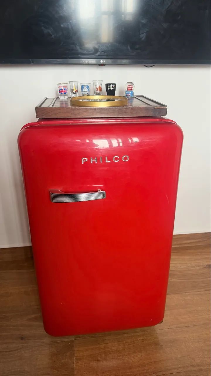 Frigobar retrô Philco 121 litros 