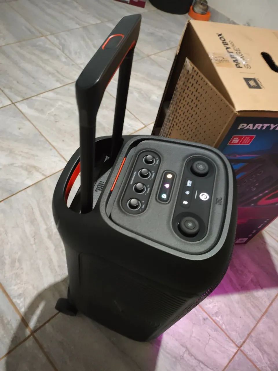 Vendo JBL party box stage 320 ? praticamente nova com NF - Foto 5