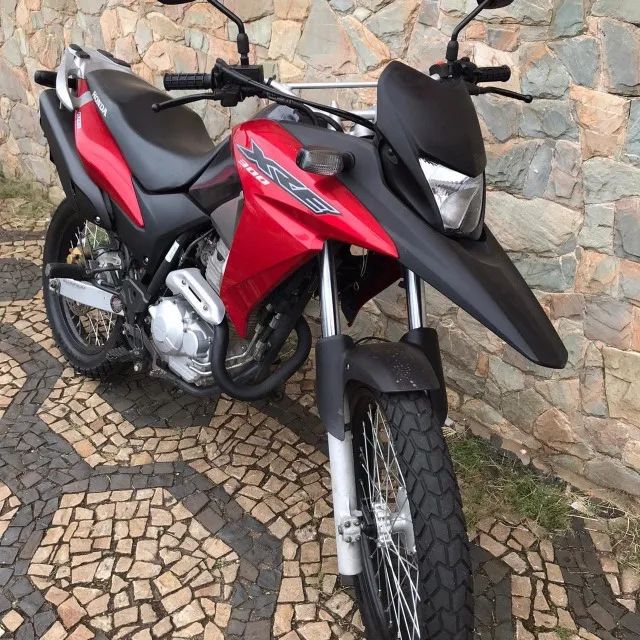 XRE 300 