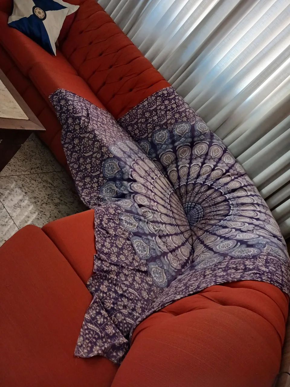 Sofá clássico chesterfield  em L estilo vintage em captonê - Foto 2