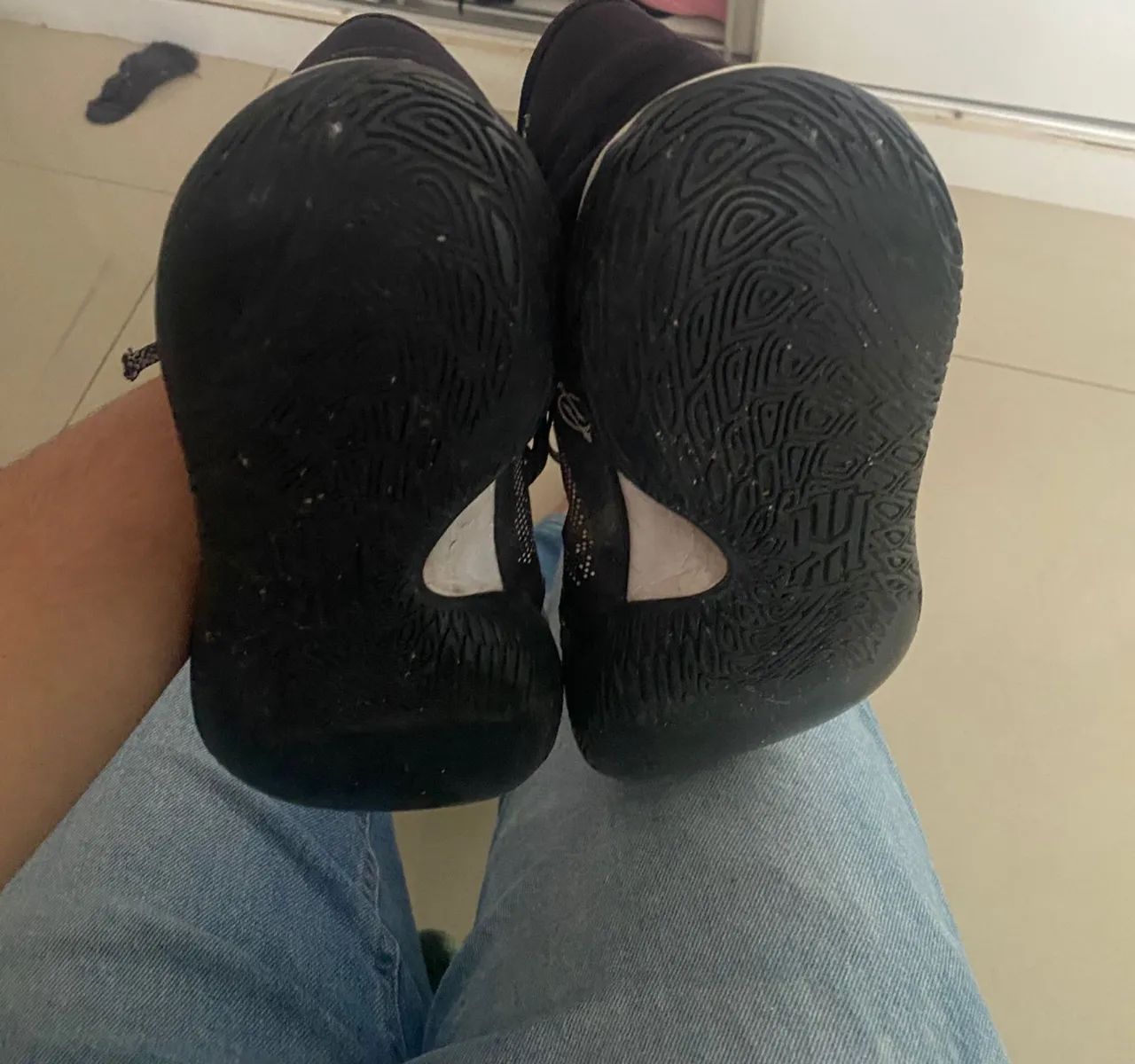Tênis de basquete Nike Kyrie Flytrap 5 EP Black Cool Grey - Foto 3