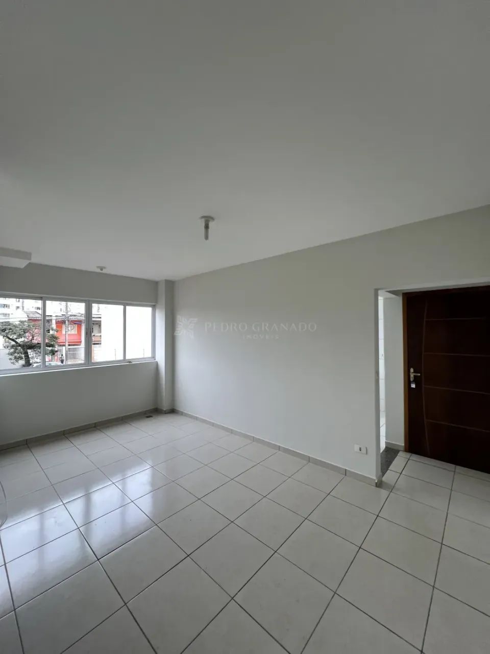 Apartamento 02 Dormitórios - Vila Marumby - Foto 2