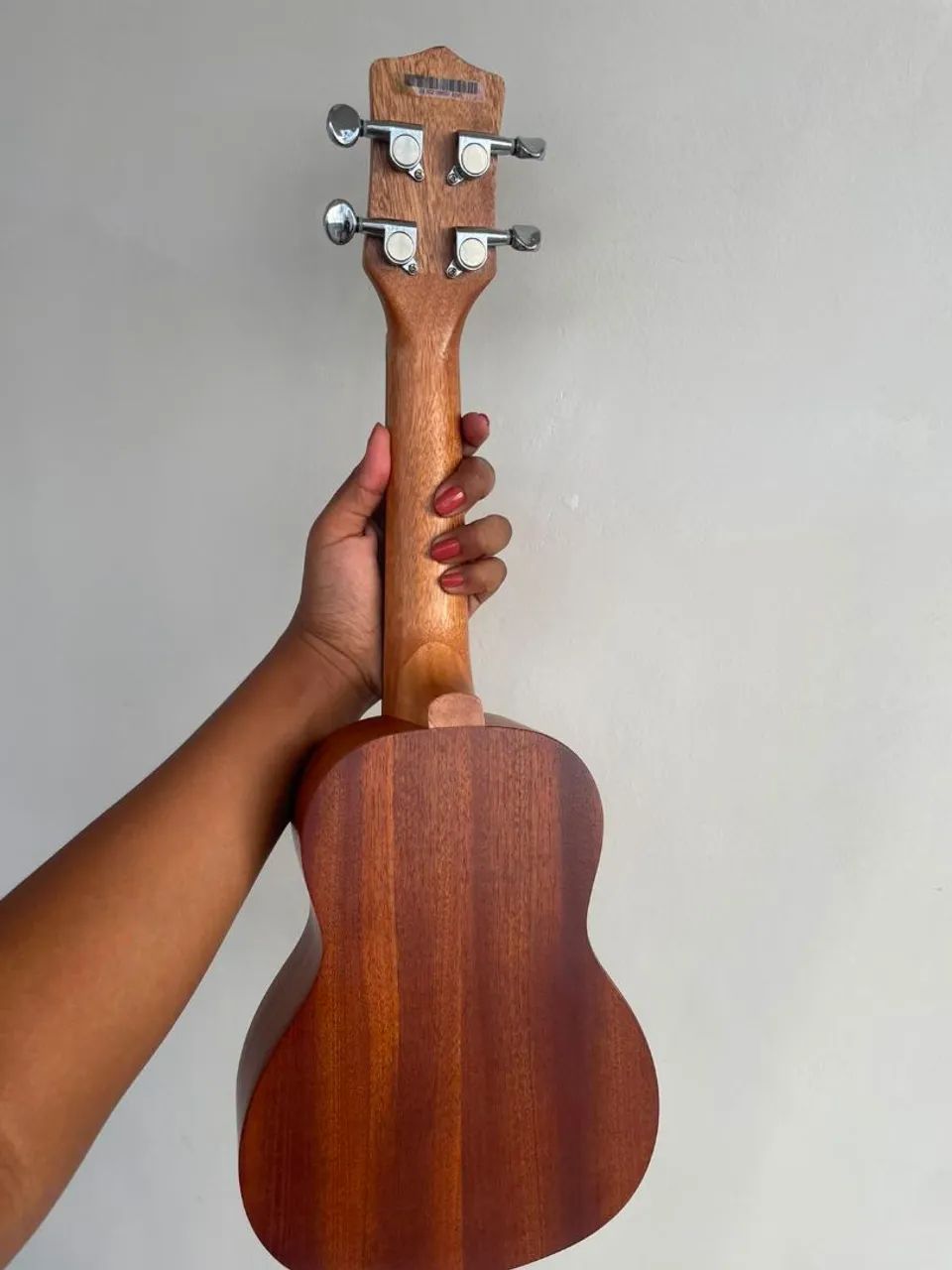 Vendo Ukulele Tagima  - Foto 3