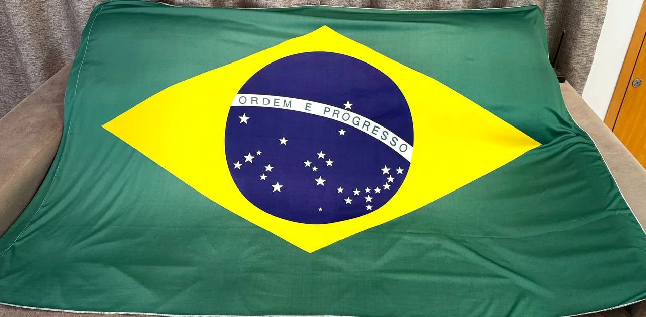 Vendo bandeira do Brasil 
