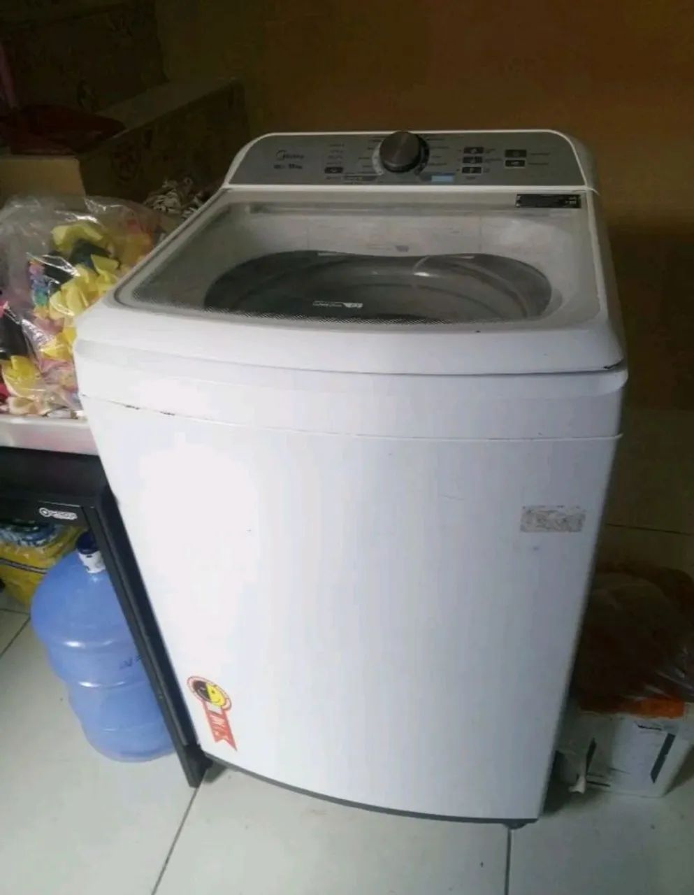 Máquina de lavar muito nova 