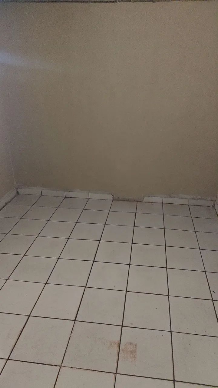 Alugo casa solteiro  - Foto 2