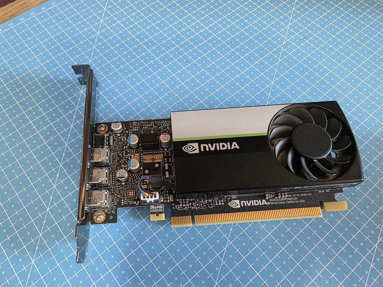 NVidia Quadro T400 com 2Gb