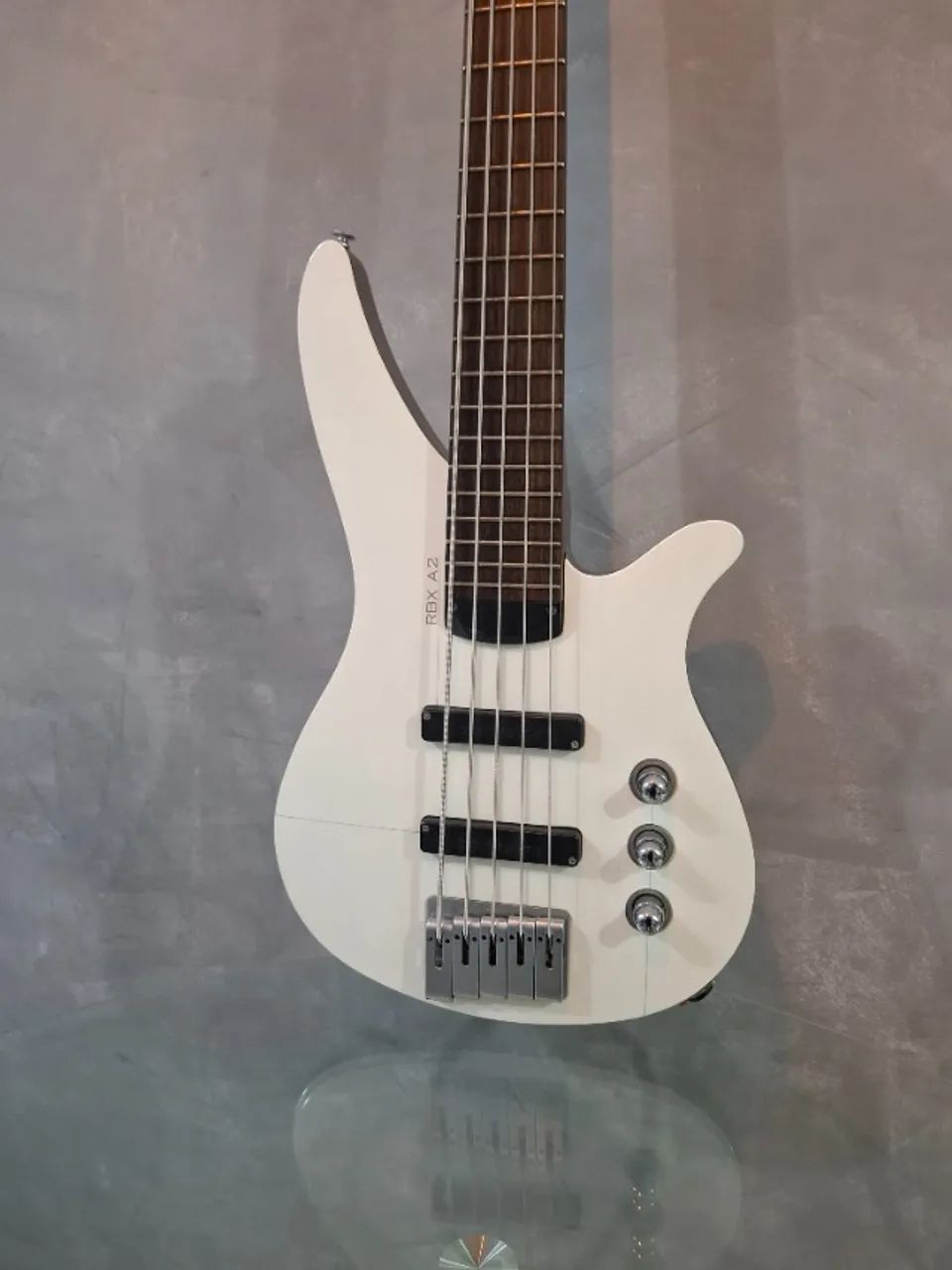Baixo yamaha RBX A2 5 cordas - Instrumentos musicais - Centro