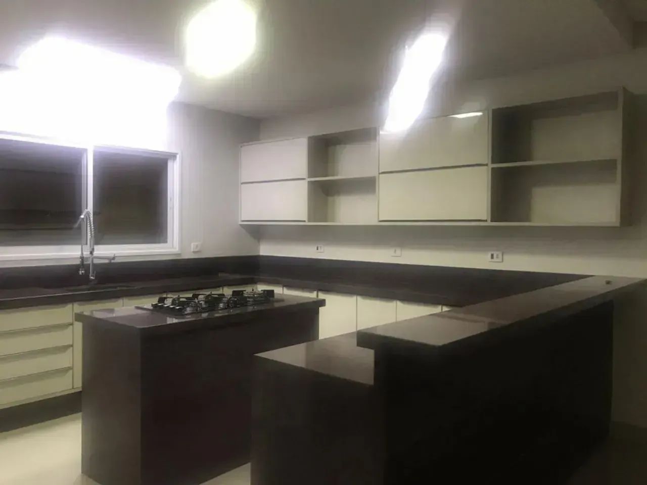 Casa para Locação- em condomínio 3 Suítes com Piscina-  Residencial Real Park - Arujá - SP - Foto 5