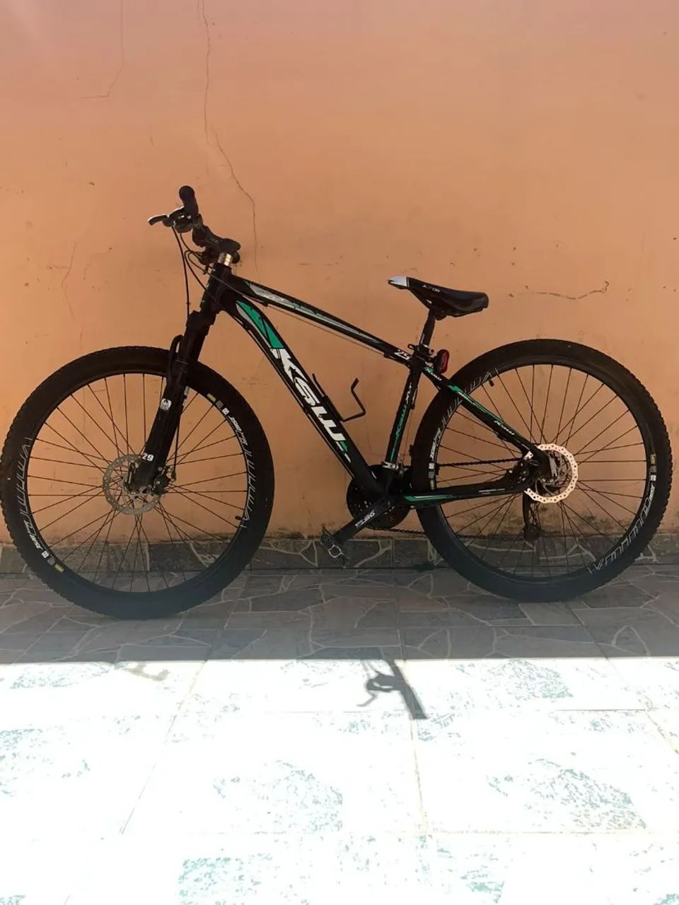 Bicicleta KSW Aro 29 - Freio a Disco e Suspensão