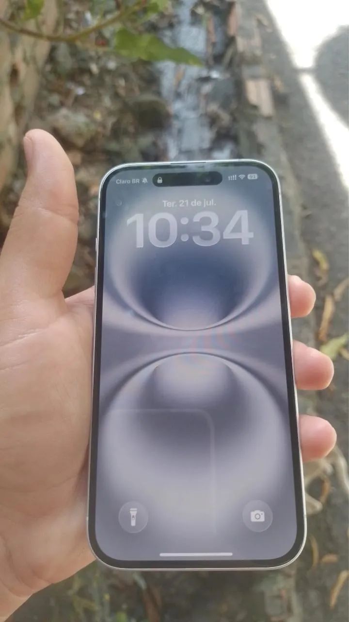 iPhone 16  - Foto 3