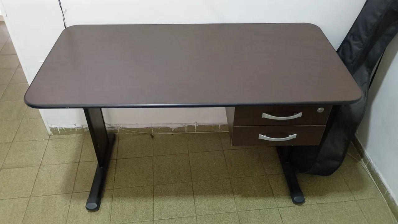 Mesa escritório 