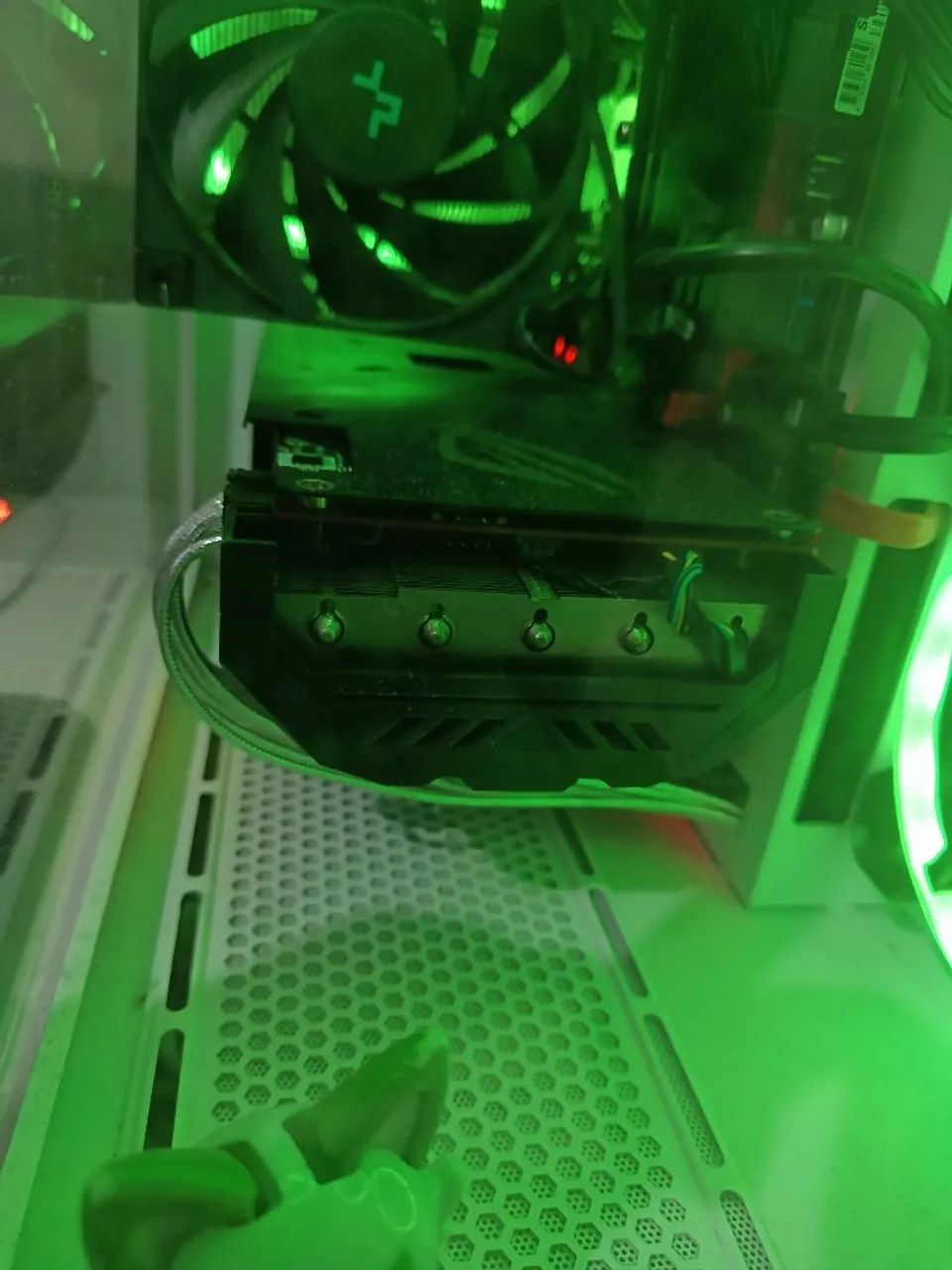 Placa de vídeo RX 5500 XT ASUS 8gb - Foto 2