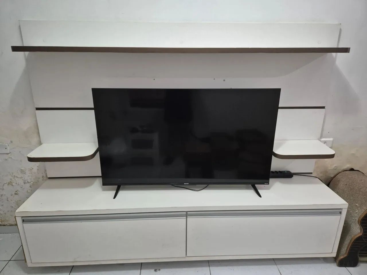Móvel de sala branco com gavetões  - Foto 2