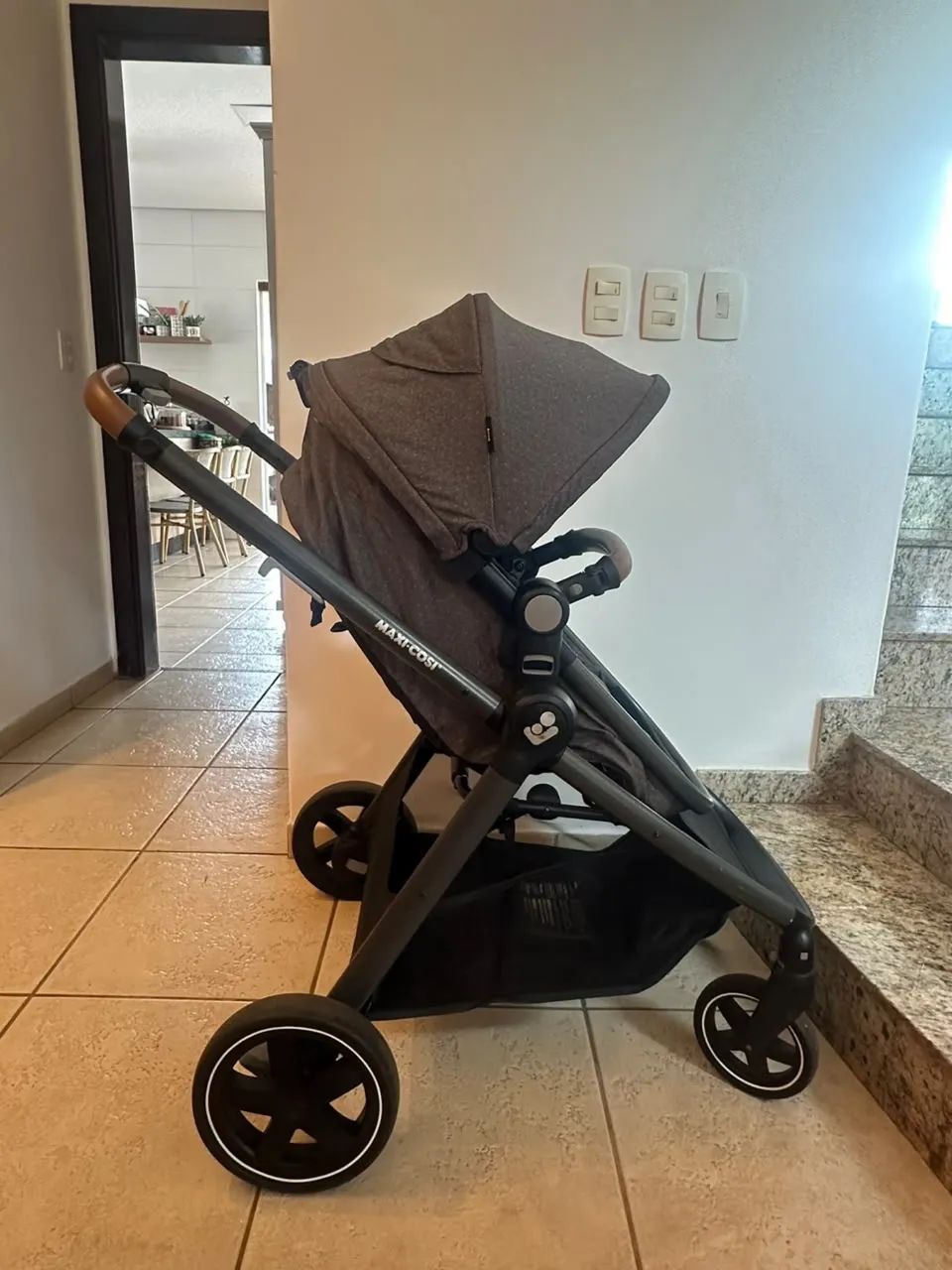 Vendo carrinho de bebê Maxi Cosi