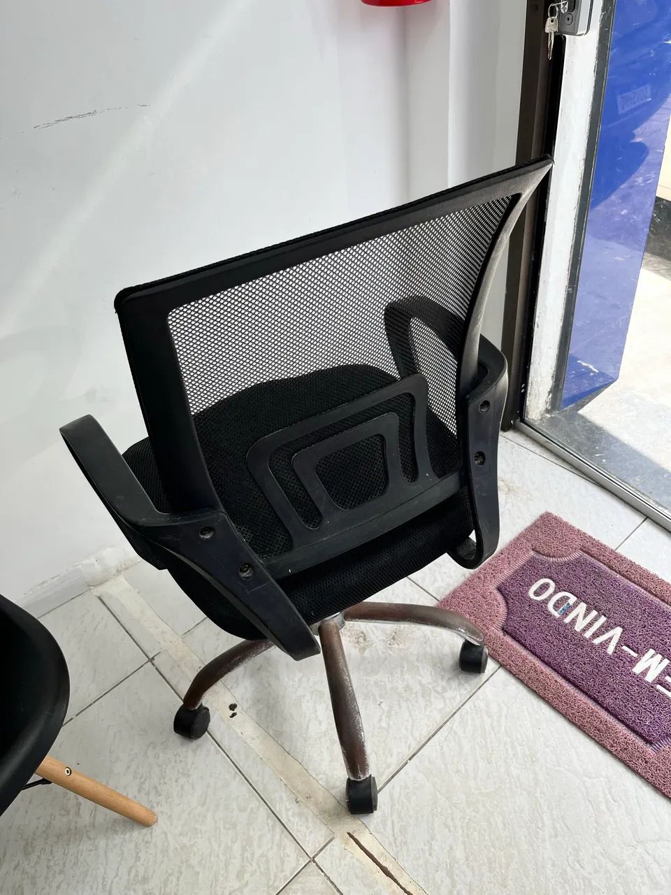 Cadeira com rodinha - Foto 2