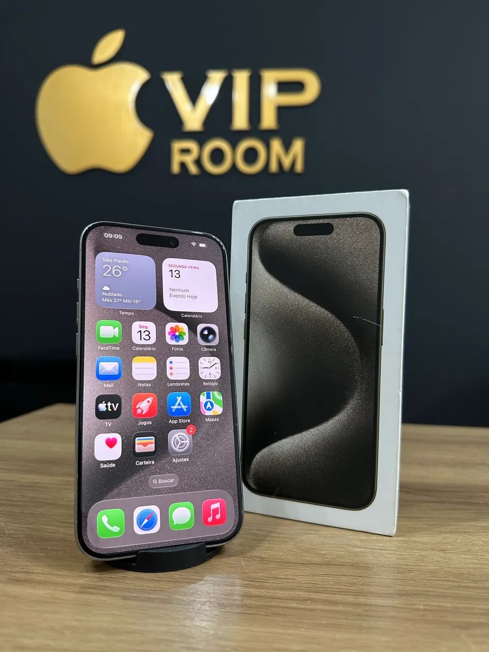 iPhone 15 Pro 128gb natural semi novo em excelente estado