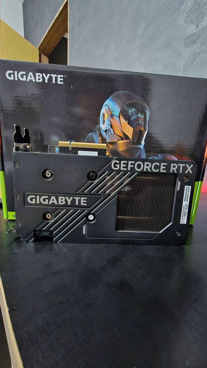 Gigabyte GeForce RTX 5060 - Foto 2