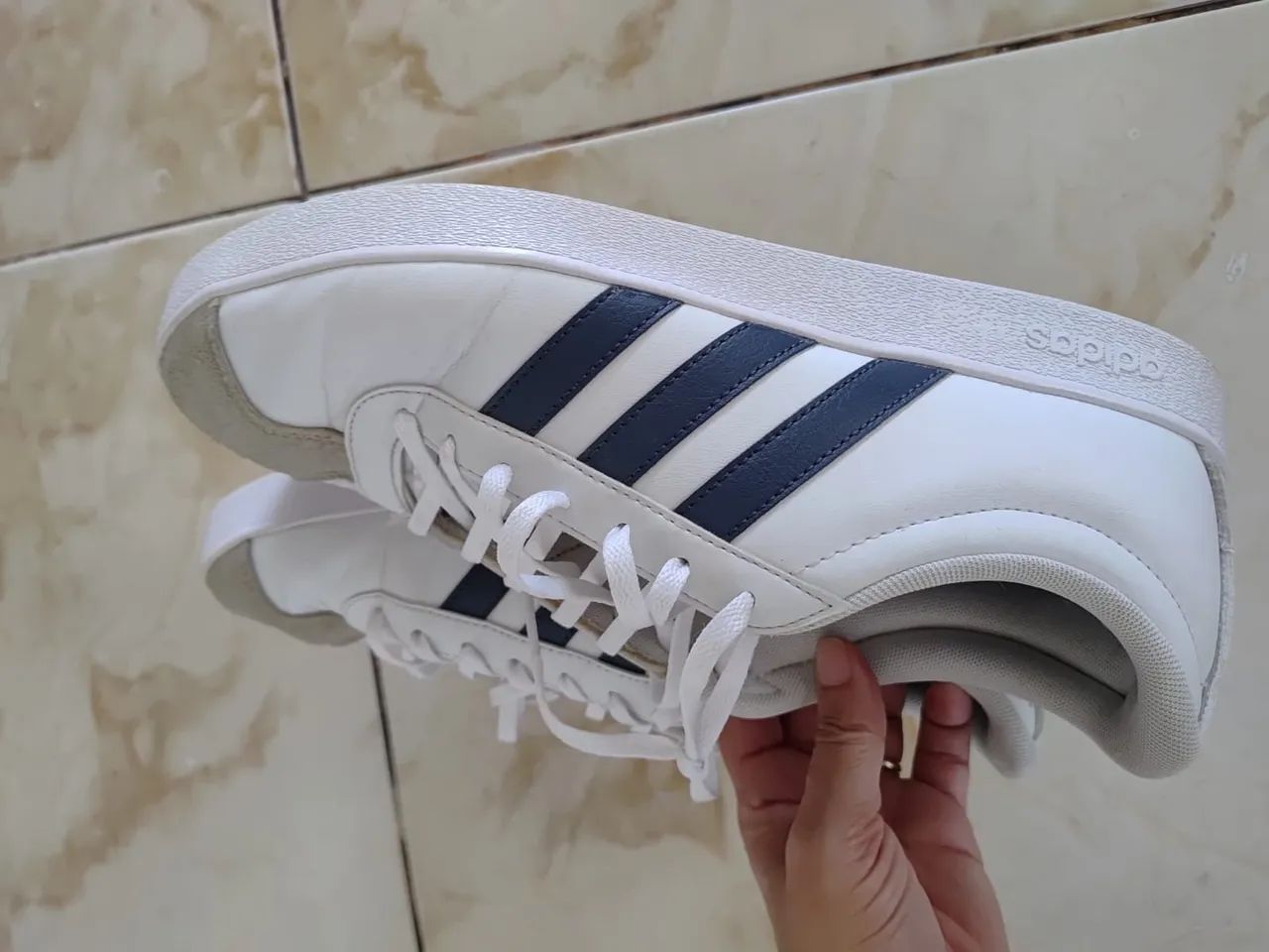Tênis Adidas tam. 43 - Foto 2