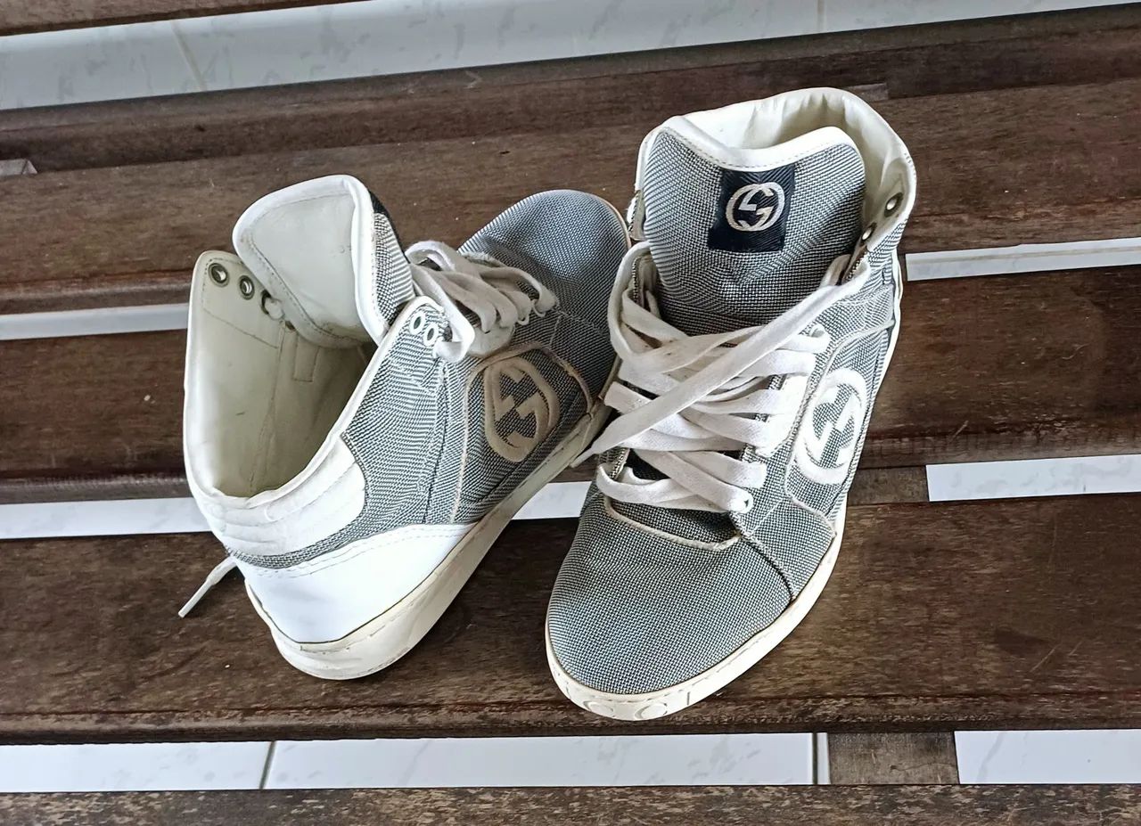 Tênis Gucci original com algumas avaria na sala 