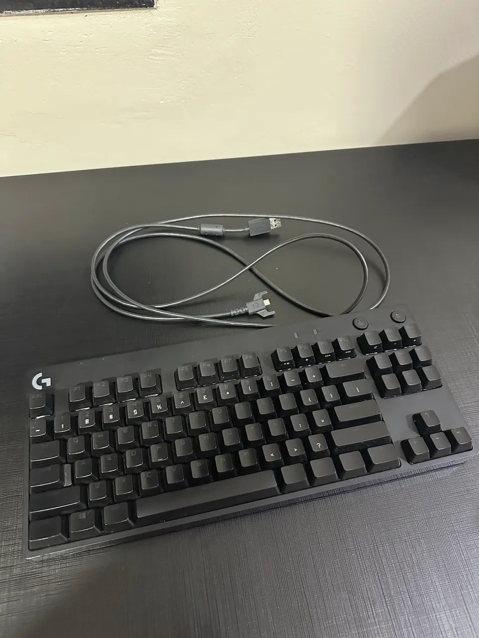 Teclado Logitech Pro switch blue 