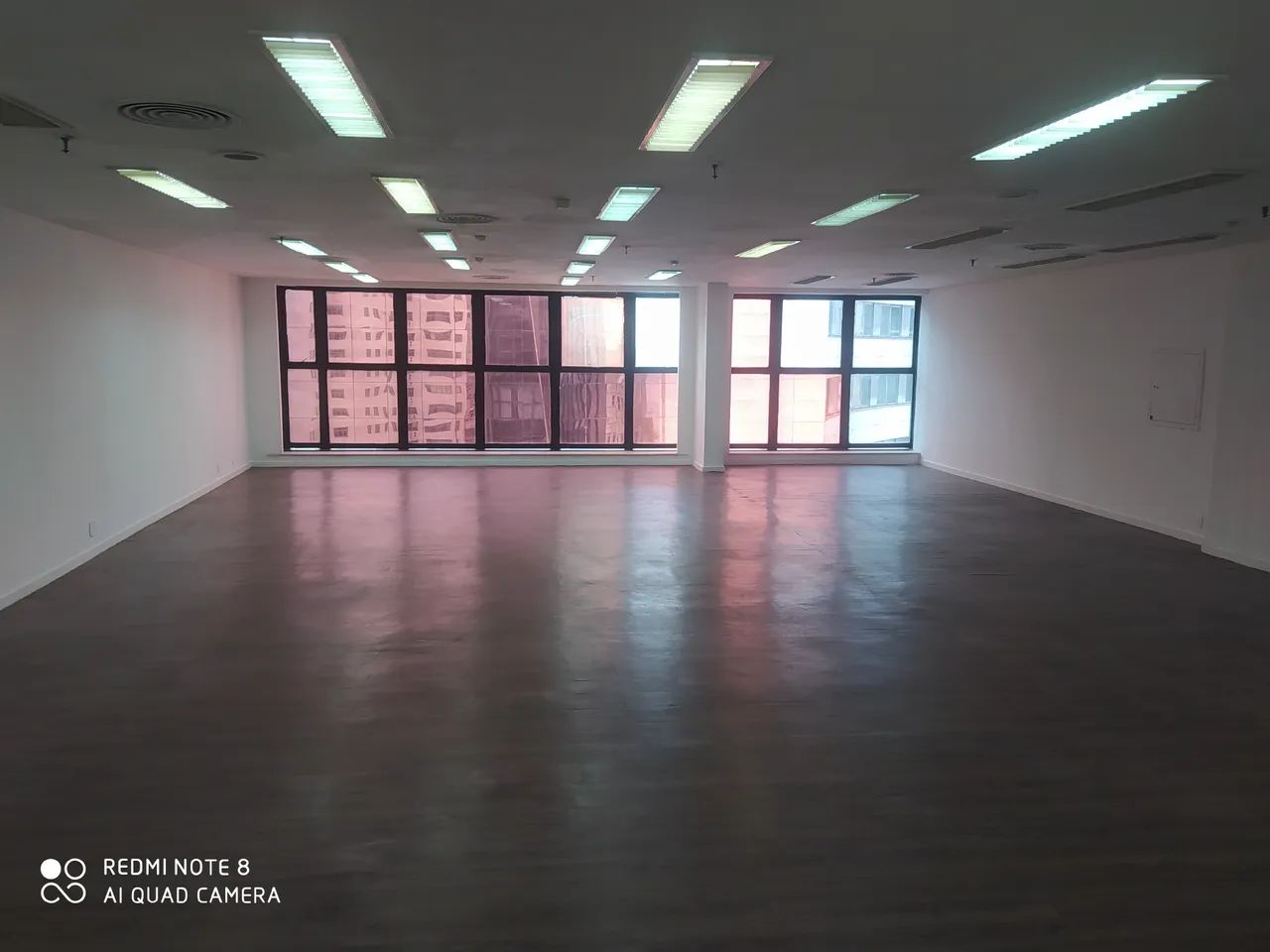 Escritório para aluguel possui 200 metros quadrados em Centro - Rio de Janeiro - RJ - Foto 3