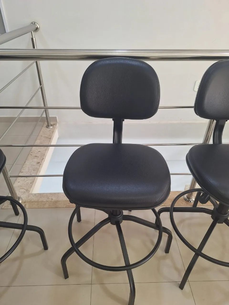 CADEIRA GIRATÓRIA MARCA CAVALETTI (UNIDADE)
