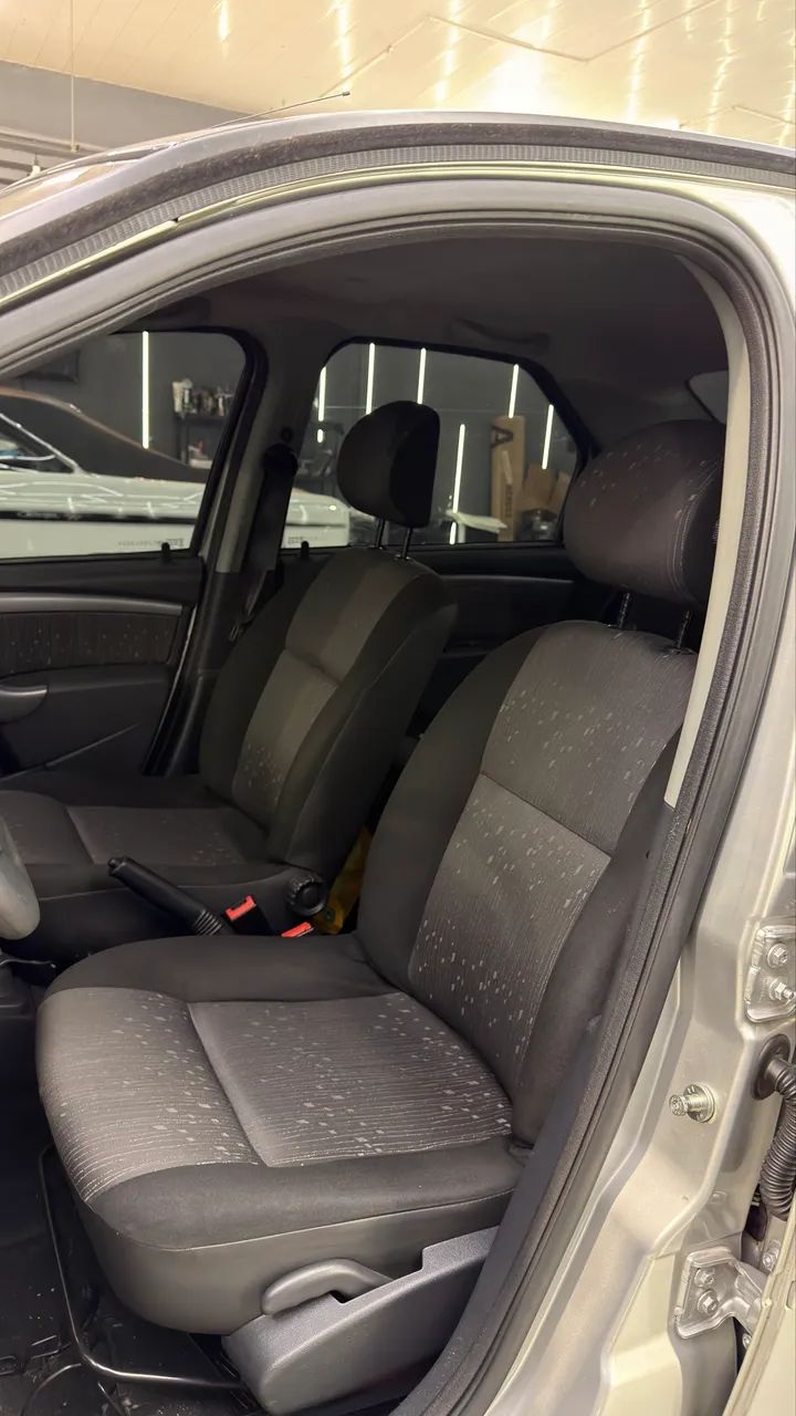 Renault Logan Expression Hi-flex 1.6 8V 4P 2012 - Foto 5