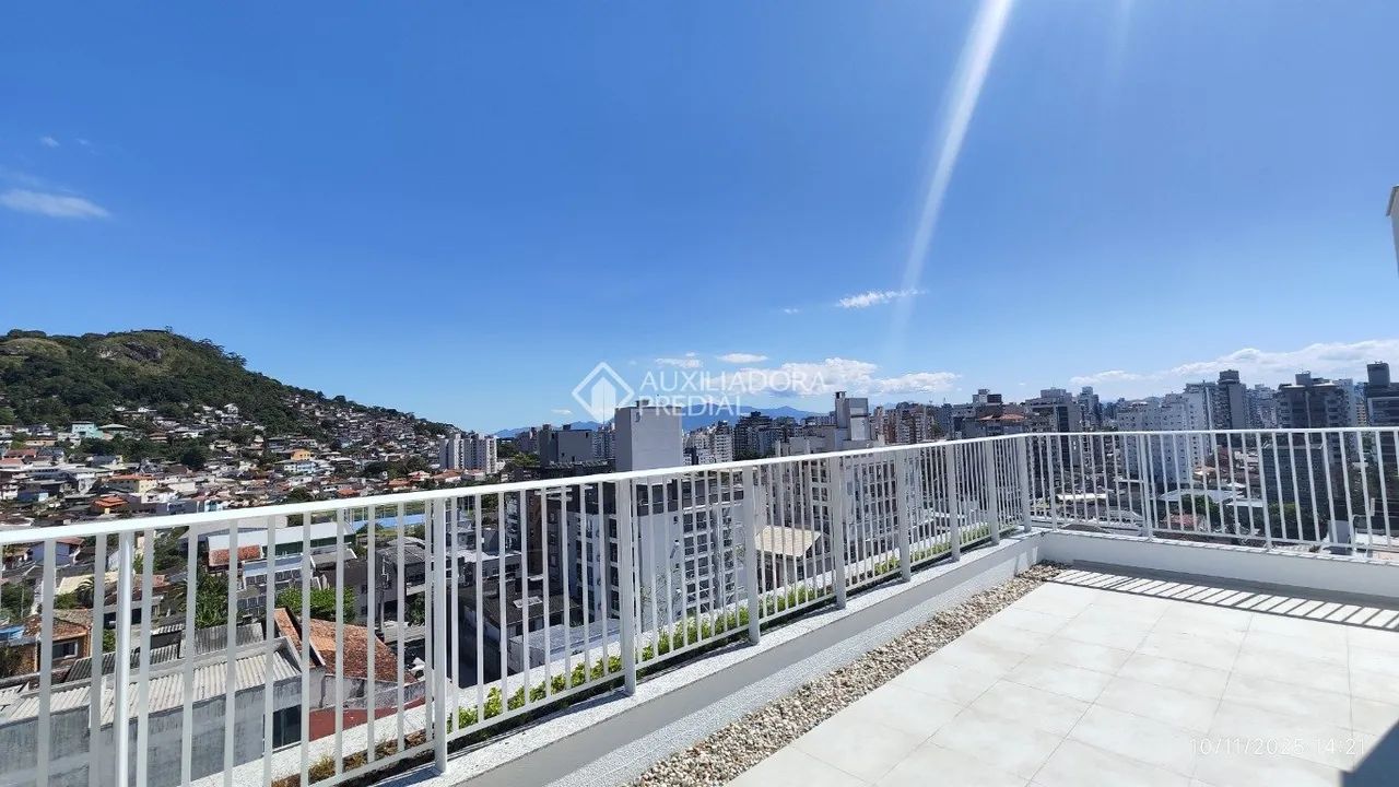 Studio à venda no Centro, 49 m² com 1 dormitório/quartos disponível! - Foto 2