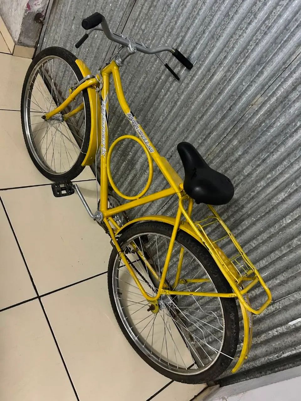 Bicicleta Monark Barra Circular Amarela - Clássica e Resistente - Foto 4