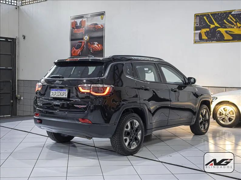 Jeep Compass TRAILHAWK 2.0 4x4 Dies. 16V Aut., foto 2 de 16