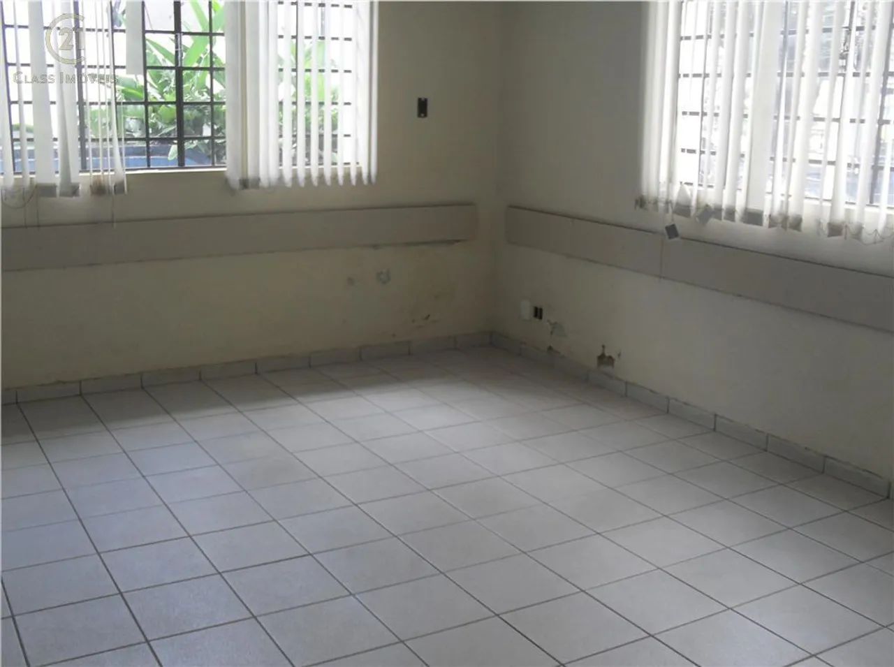 Casa para alugar em Londrina, Centro, com 5 quartos, com 500 m² - Foto 3