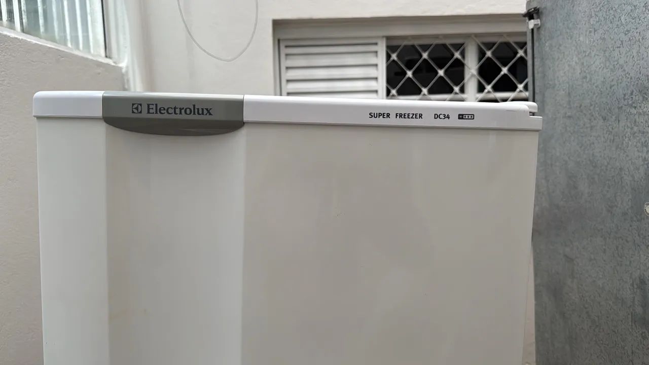 Geladeira Electrolux super freezer DC34 260L - Foto 6