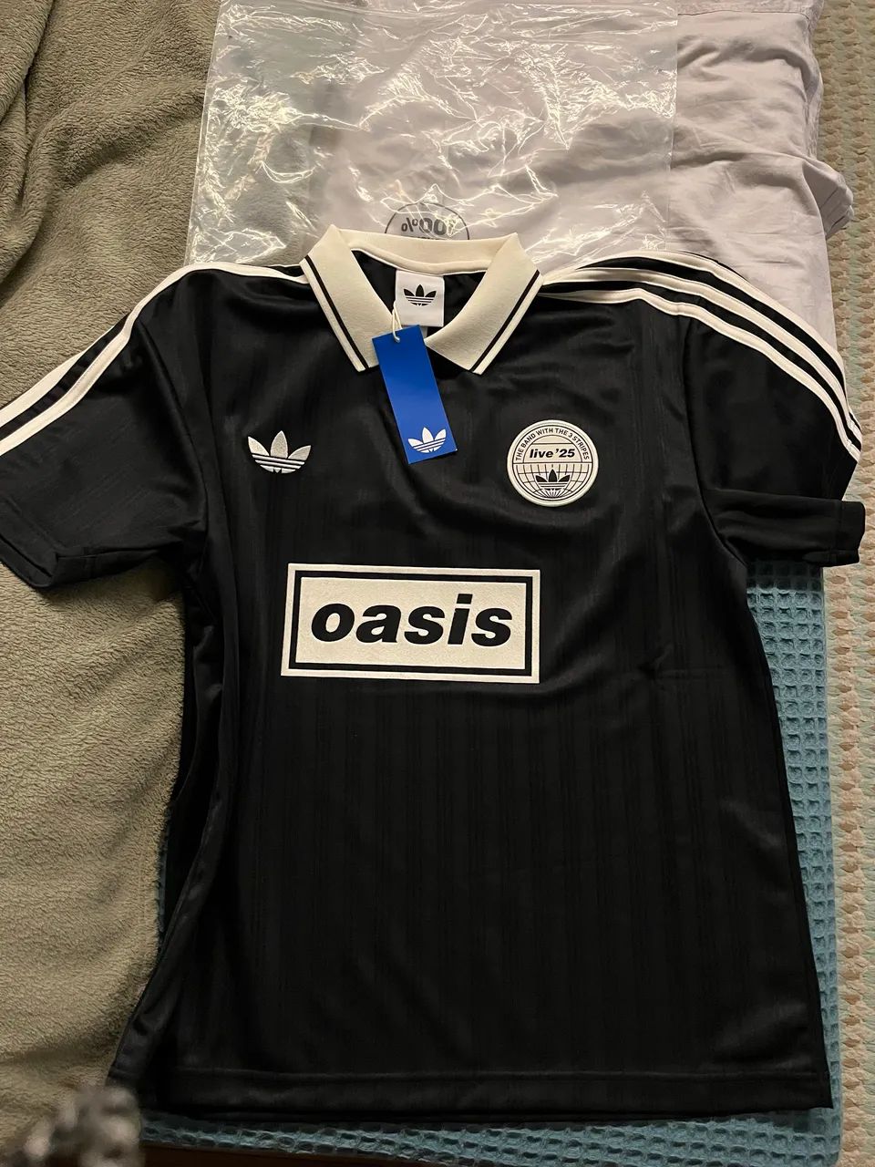 Camisa Adidas x OASIS - Roupas - Pinheiros, São Paulo 1487881452 | OLX