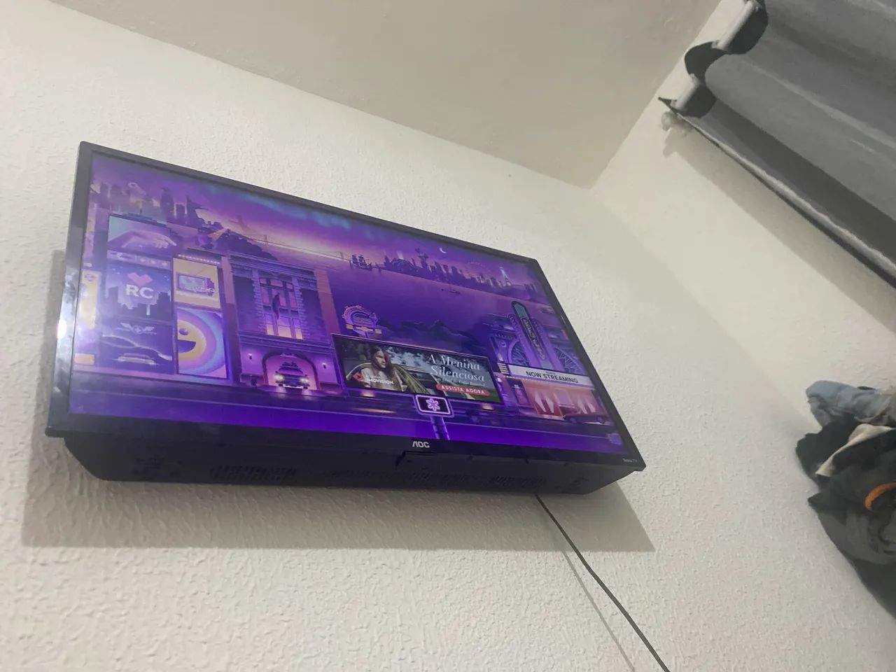 Vende Tv Roku 43 polegadas 